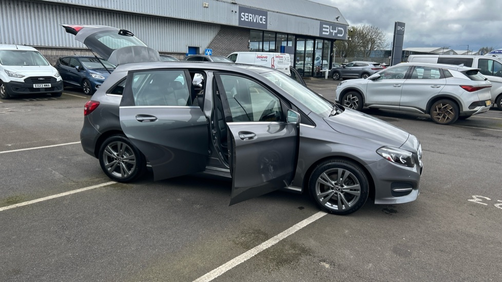 Mercedes-Benz B-Class B200 Exclusive Edition Plus 5dr Petrol Hatchback - Image 62