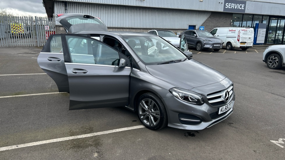 Mercedes-Benz B-Class B200 Exclusive Edition Plus 5dr Petrol Hatchback - Image 64