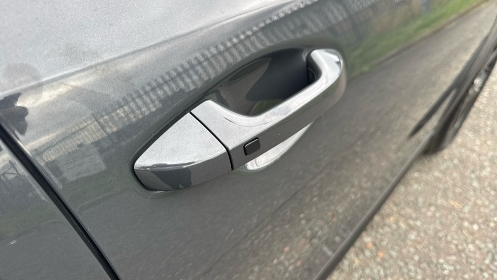 Kia Xceed 1.6 GDi PHEV 3 5dr DCT Hatchback - Image 28