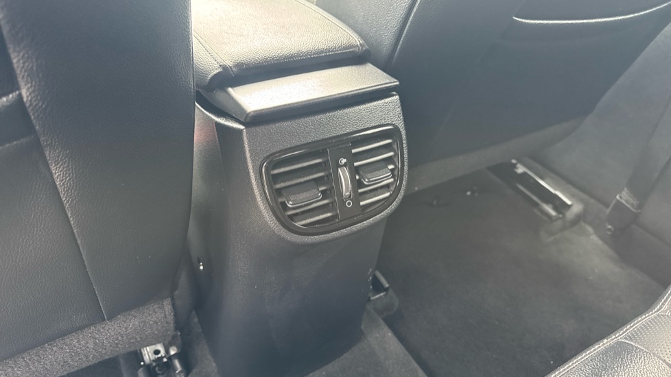 Kia Xceed 1.6 GDi PHEV 3 5dr DCT Hatchback - Image 31