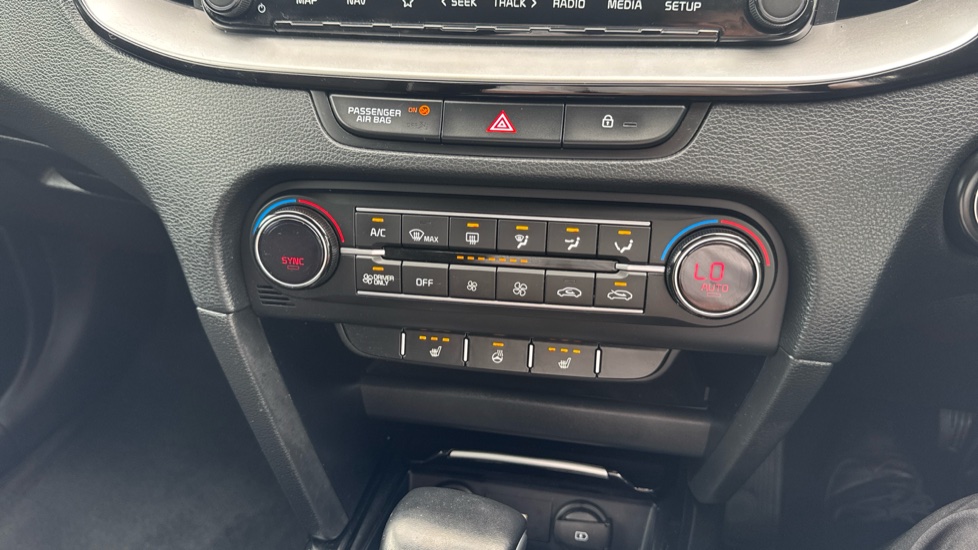 Kia Xceed 1.6 GDi PHEV 3 5dr DCT Hatchback - Image 34