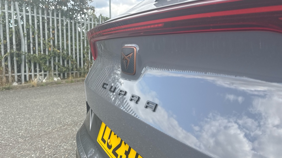 CUPRA Formentor 1.5 TSI 150 V2 5dr DSG Petrol Estate - Image 8