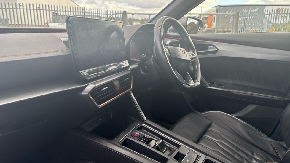 CUPRA Formentor 1.5 TSI 150 V2 5dr DSG Petrol Estate - Image 9