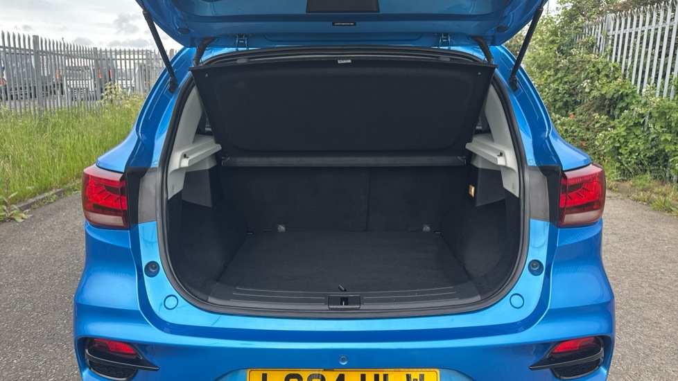 MG ZS 1.5 VTi-TECH Exclusive 5dr Petrol Hatchback - Image 4