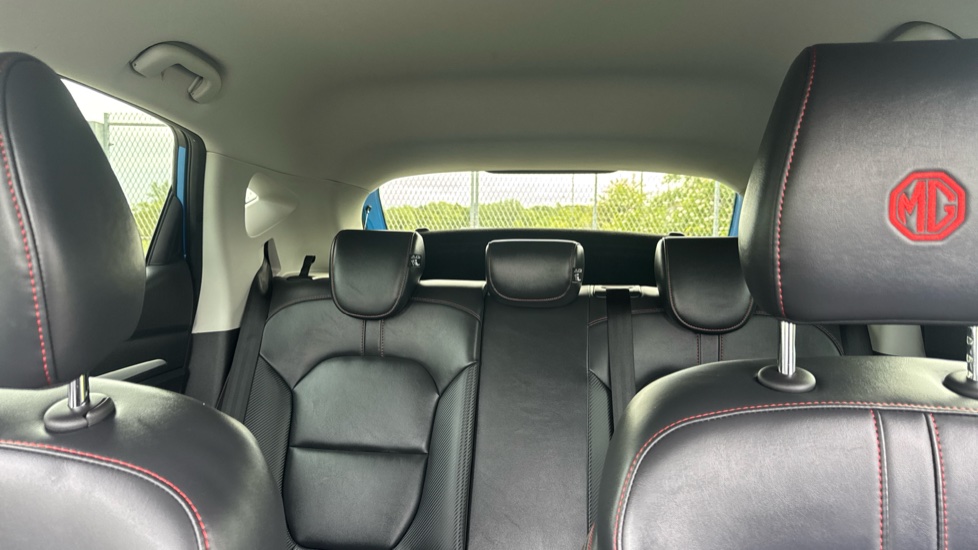 MG ZS 1.5 VTi-TECH Exclusive 5dr Petrol Hatchback - Image 15