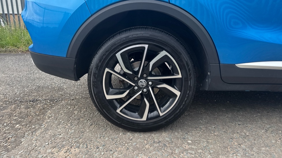 MG ZS 1.5 VTi-TECH Exclusive 5dr Petrol Hatchback - Image 23