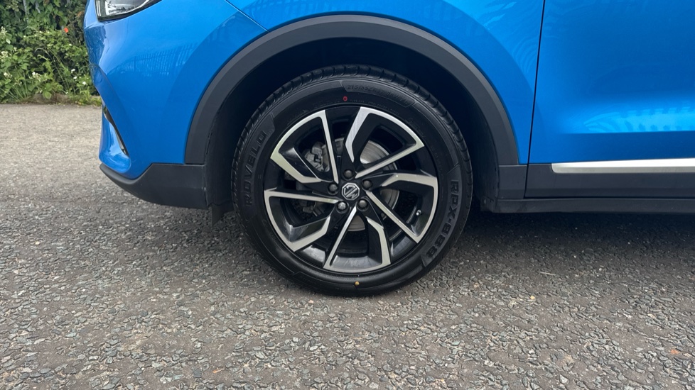 MG ZS 1.5 VTi-TECH Exclusive 5dr Petrol Hatchback - Image 25