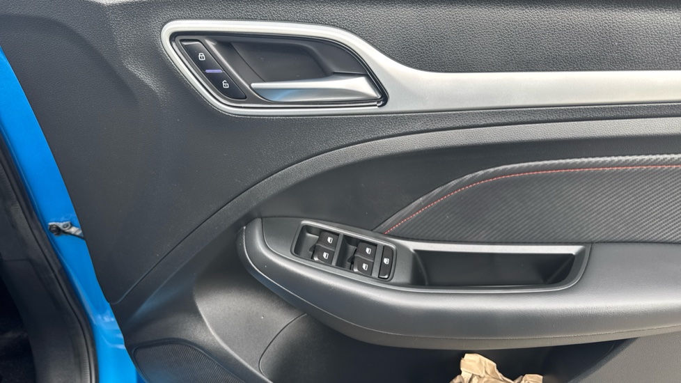 MG ZS 1.5 VTi-TECH Exclusive 5dr Petrol Hatchback - Image 28