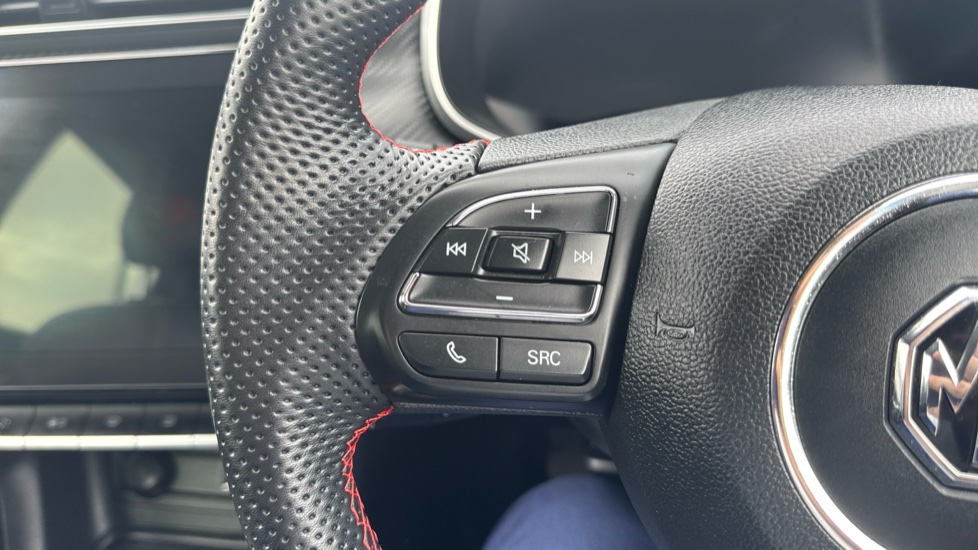 MG ZS 1.5 VTi-TECH Exclusive 5dr Petrol Hatchback - Image 37