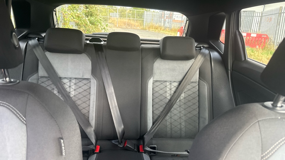 Volkswagen Polo 1.0 TSI 110 R-Line 5dr DSG Petrol Hatchback - Image 15