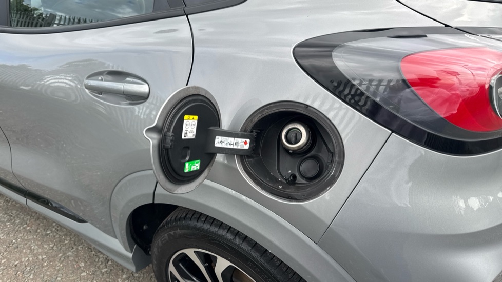 Ford Puma 1.0 EcoBoost Hybrid mHEV ST-Line 5dr Petrol Hatchback - Image 28