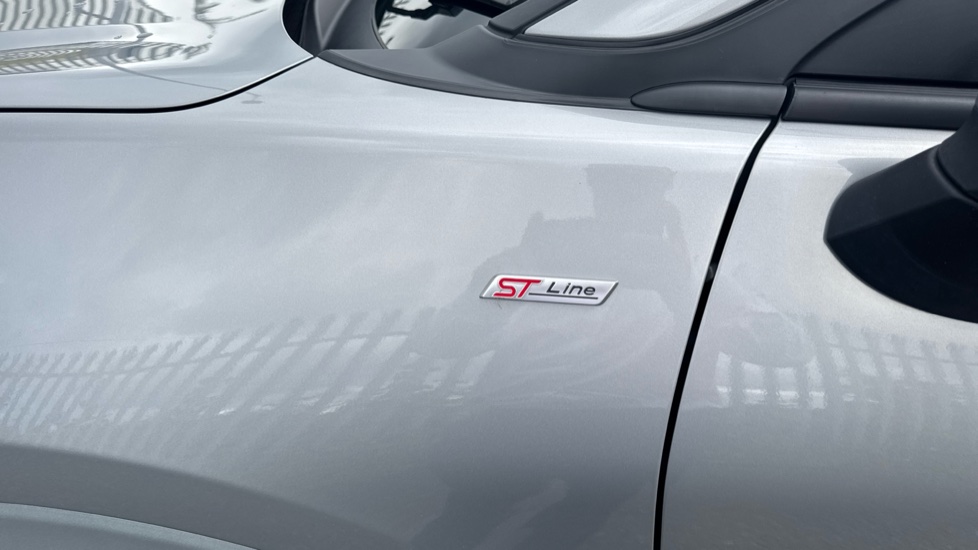 Ford Puma 1.0 EcoBoost Hybrid mHEV ST-Line 5dr Petrol Hatchback - Image 29