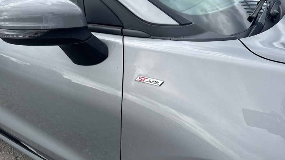 Ford Puma 1.0 EcoBoost Hybrid mHEV ST-Line 5dr Petrol Hatchback - Image 30