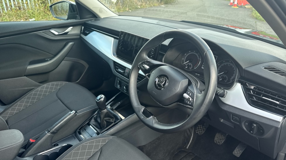 Skoda Kamiq 1.0 TSI 95 SE Drive 5dr Petrol Hatchback - Image 11