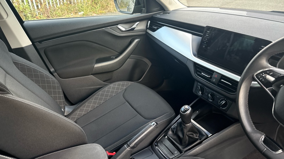 Skoda Kamiq 1.0 TSI 95 SE Drive 5dr Petrol Hatchback - Image 14