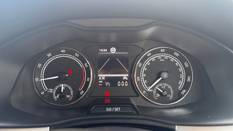 Skoda Kamiq 1.0 TSI 95 SE Drive 5dr Petrol Hatchback - Image 18