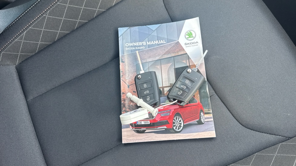 Skoda Kamiq 1.0 TSI 95 SE Drive 5dr Petrol Hatchback - Image 19