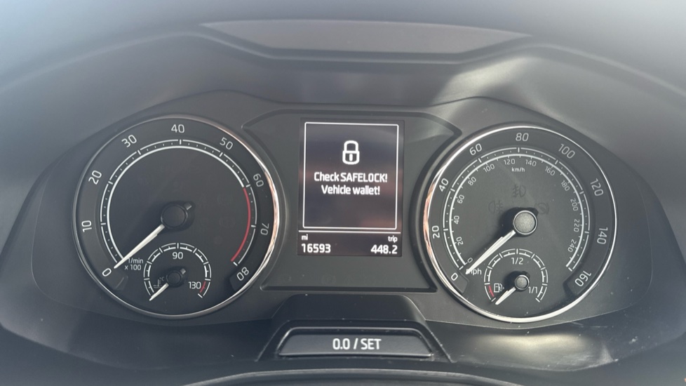Skoda Kamiq 1.0 TSI 95 SE Drive 5dr Petrol Hatchback - Image 23