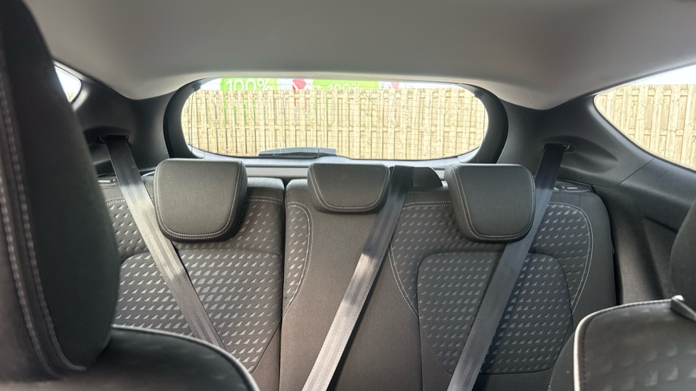 Ford Fiesta 1.1 Zetec 3dr Petrol Hatchback - Image 15