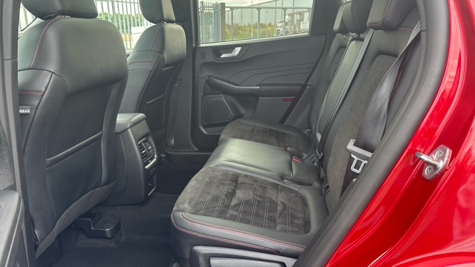 Ford Kuga 1.5 EcoBoost 150 ST-Line X Edition 5dr Petrol Estate - Image 16