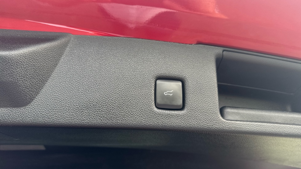 Ford Kuga 1.5 EcoBoost 150 ST-Line X Edition 5dr Petrol Estate - Image 23