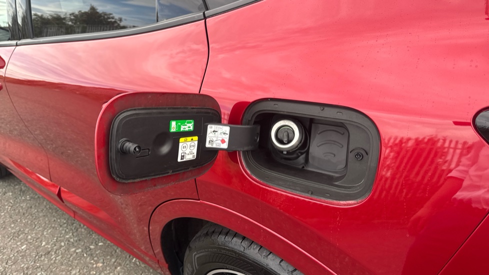 Ford Kuga 1.5 EcoBoost 150 ST-Line X Edition 5dr Petrol Estate - Image 26