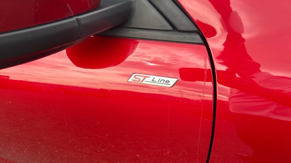 Ford Kuga 1.5 EcoBoost 150 ST-Line X Edition 5dr Petrol Estate - Image 29