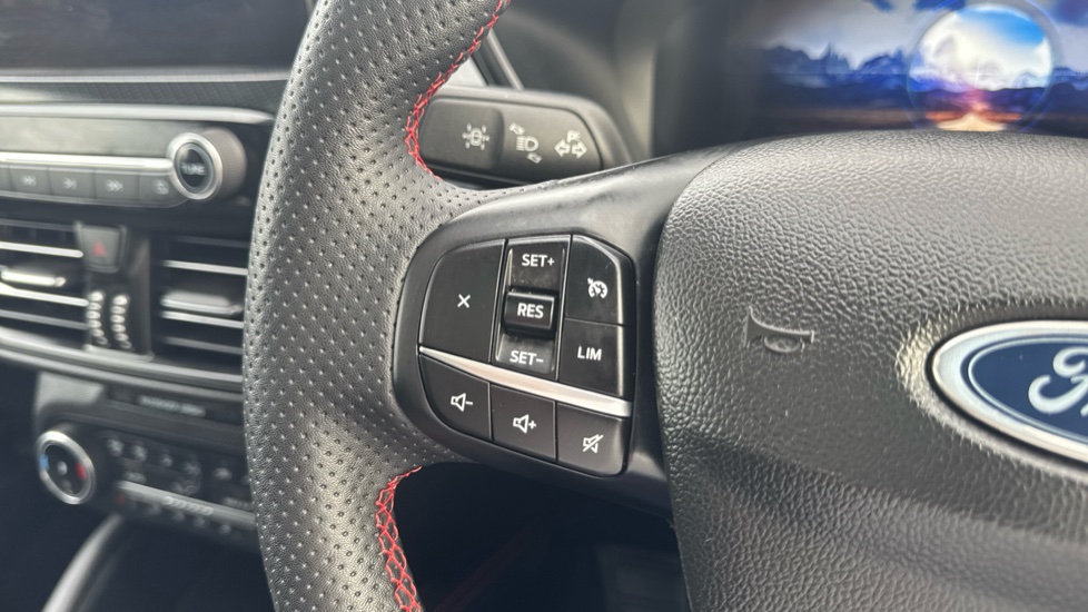Ford Kuga 1.5 EcoBoost 150 ST-Line X Edition 5dr Petrol Estate - Image 42