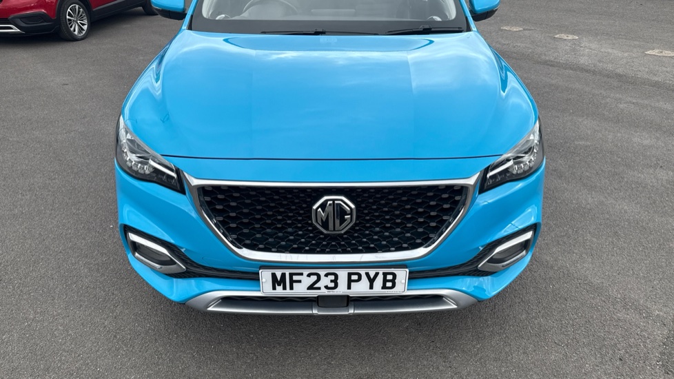 MG HS 1.5 T-GDI Exclusive 5dr DCT Petrol Hatchback - Image 8