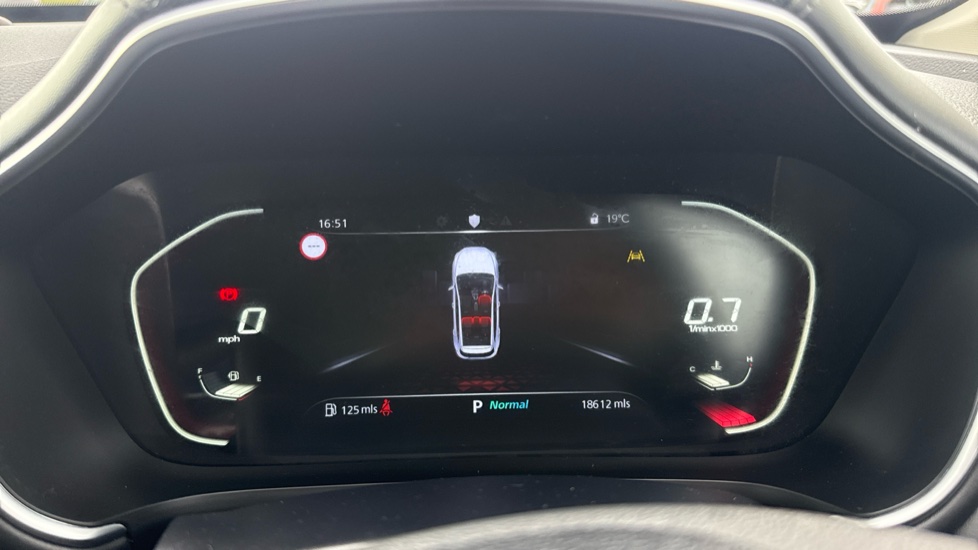 MG HS 1.5 T-GDI Exclusive 5dr DCT Petrol Hatchback - Image 18