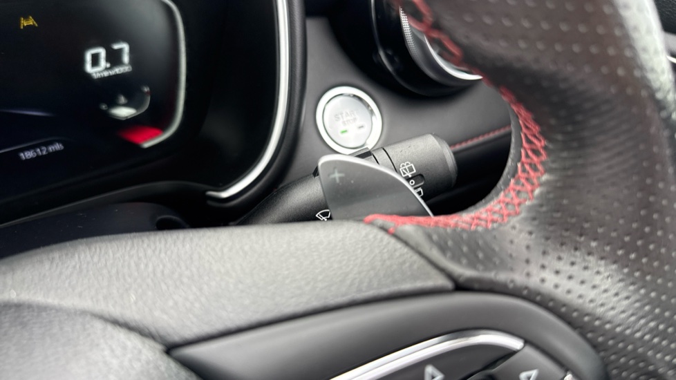 MG HS 1.5 T-GDI Exclusive 5dr DCT Petrol Hatchback - Image 21