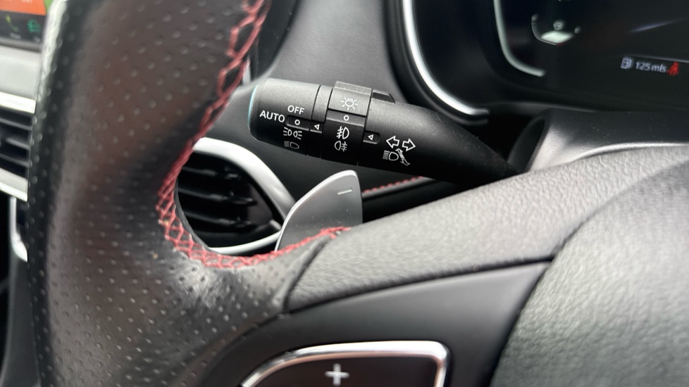 MG HS 1.5 T-GDI Exclusive 5dr DCT Petrol Hatchback - Image 22