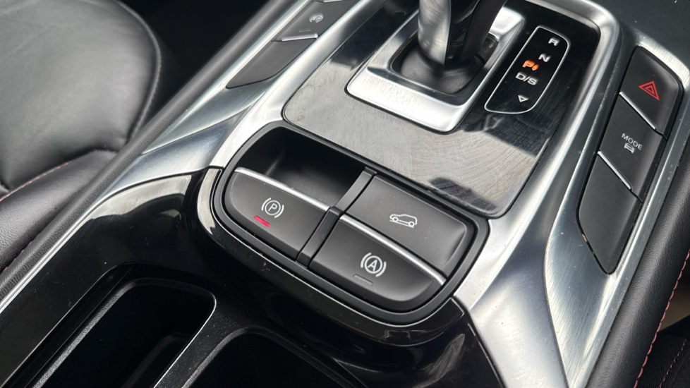 MG HS 1.5 T-GDI Exclusive 5dr DCT Petrol Hatchback - Image 31