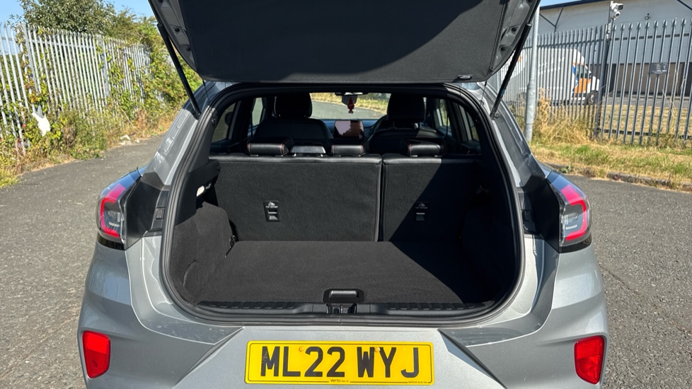 Ford Puma 1.0 EcoBoost Hybrid mHEV ST-Line X 5dr Petrol Hatchback - Image 4