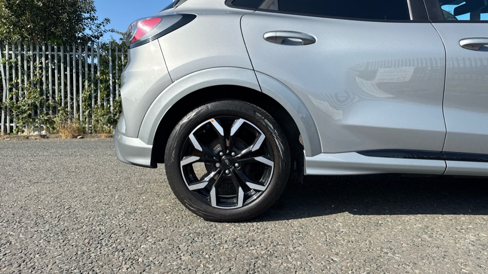 Ford Puma 1.0 EcoBoost Hybrid mHEV ST-Line X 5dr Petrol Hatchback - Image 7