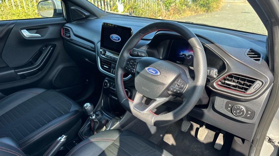 Ford Puma 1.0 EcoBoost Hybrid mHEV ST-Line X 5dr Petrol Hatchback - Image 11