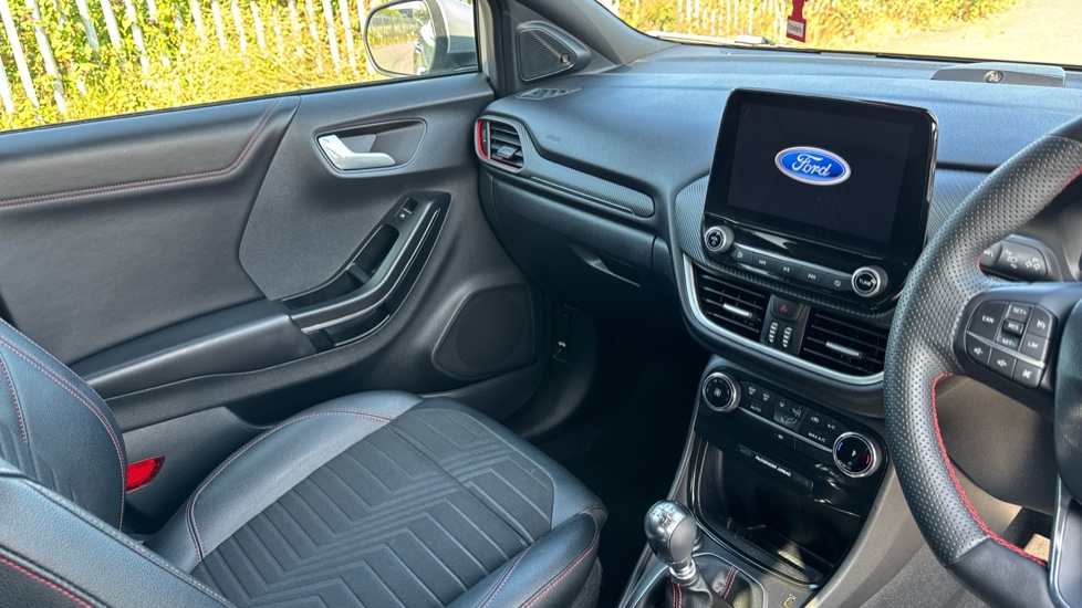 Ford Puma 1.0 EcoBoost Hybrid mHEV ST-Line X 5dr Petrol Hatchback - Image 14