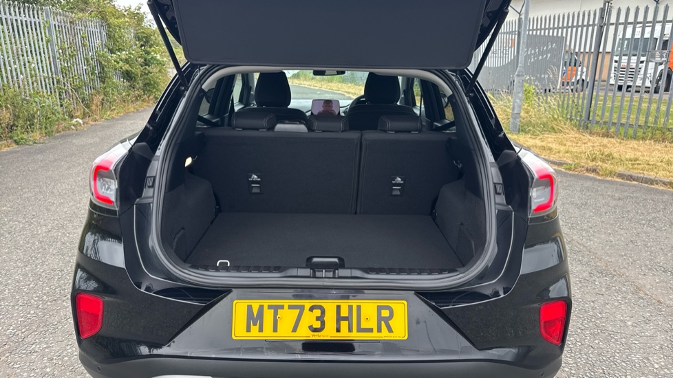 Ford Puma 1.0 EcoBoost Hybrid mHEV Titanium 5dr Petrol Hatchback - Image 4