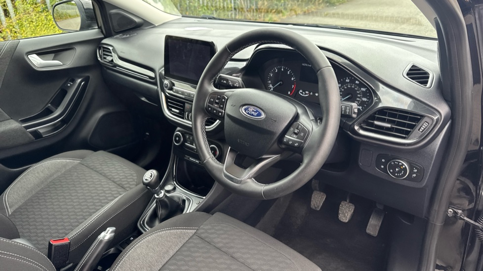 Ford Puma 1.0 EcoBoost Hybrid mHEV Titanium 5dr Petrol Hatchback - Image 11