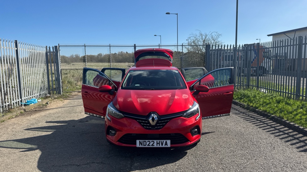 Renault Clio 1.0 TCe 90 SE Edition 5dr Petrol Hatchback - Image 23