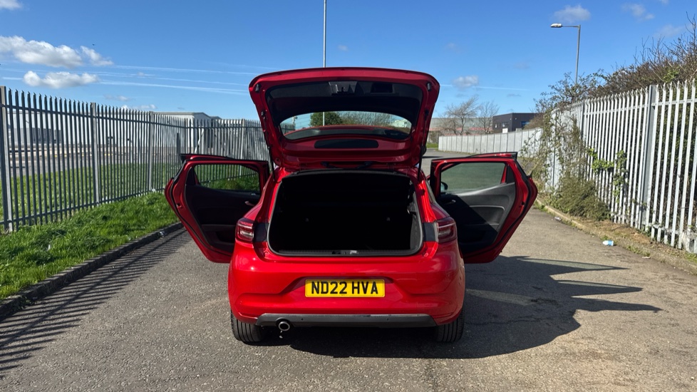 Renault Clio 1.0 TCe 90 SE Edition 5dr Petrol Hatchback - Image 27