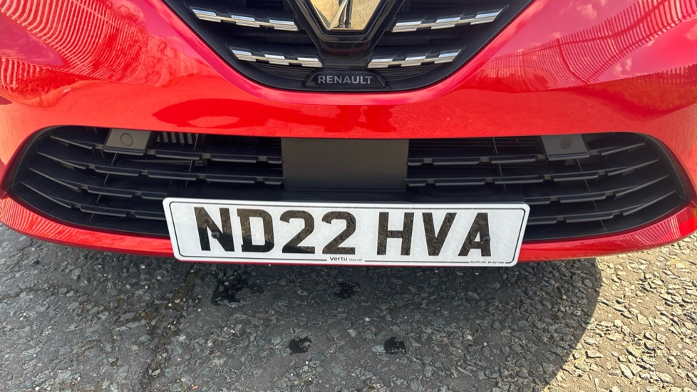 Renault Clio 1.0 TCe 90 SE Edition 5dr Petrol Hatchback - Image 41