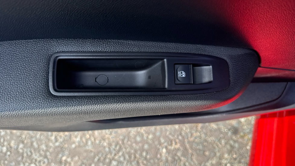 Renault Clio 1.0 TCe 90 SE Edition 5dr Petrol Hatchback - Image 45