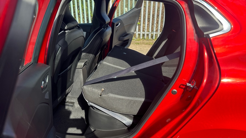 Renault Clio 1.0 TCe 90 SE Edition 5dr Petrol Hatchback - Image 54