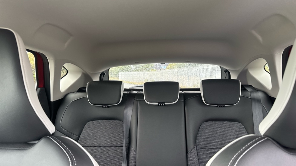 Renault Captur 1.6 E-Tech Plug-in hybrid 160 Techno 5dr Auto Hatchback - Image 15