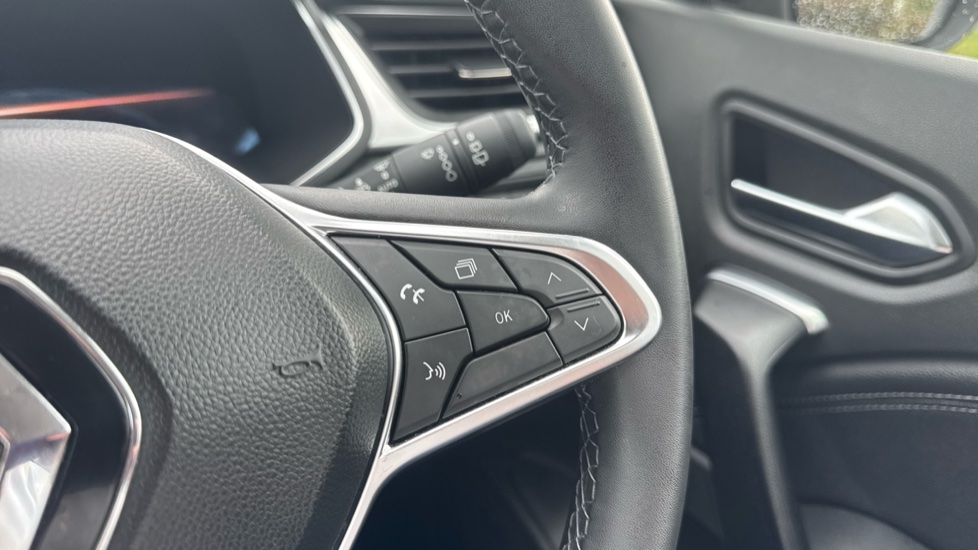 Renault Captur 1.6 E-Tech Plug-in hybrid 160 Techno 5dr Auto Hatchback - Image 31