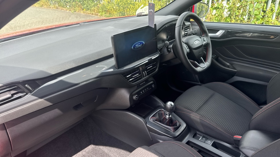 Ford Focus 1.0 EcoBoost ST-Line 5dr Petrol Hatchback - Image 9