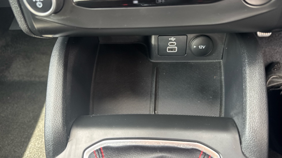 Ford Focus 1.0 EcoBoost ST-Line 5dr Petrol Hatchback - Image 27