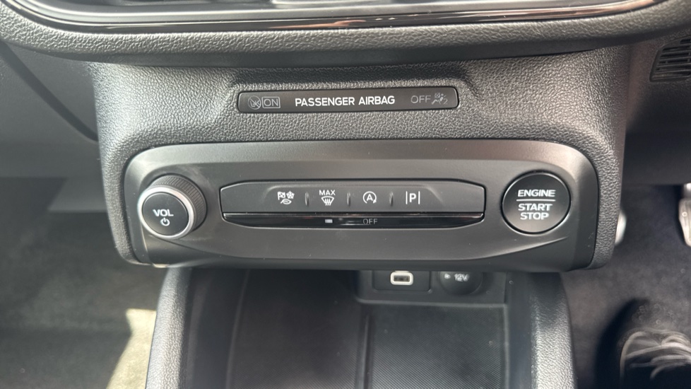 Ford Focus 1.0 EcoBoost ST-Line 5dr Petrol Hatchback - Image 28