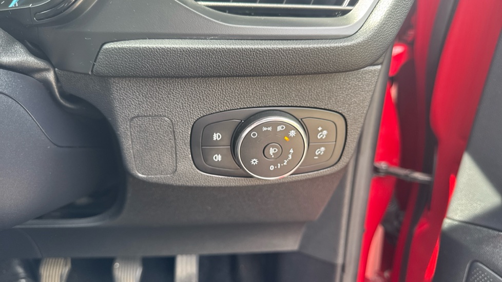 Ford Focus 1.0 EcoBoost ST-Line 5dr Petrol Hatchback - Image 36